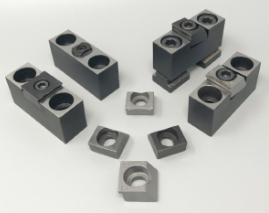 Mitee Bite includes tnuts and hardware HDÃ¢â€žÂ¢ T-Slot with M12 Blunt-Edge Pitbull clamp